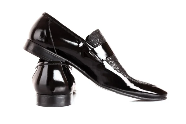 Zapato hombre negro brillante aislado en blanco — Foto de Stock