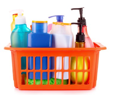 turuncu kutu wh izole banyo ve güzellik ürünleri şişeleri