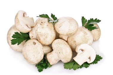 champignon üzerinde beyaz izole maydanoz ile