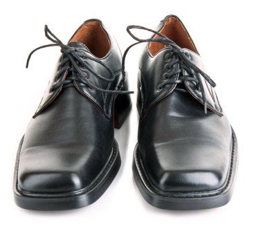 Siyah üzerine beyaz izole parlak Erkek Ayakkabı