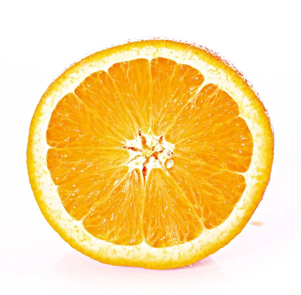 Gros plan orange isolé sur fond blanc — Photo