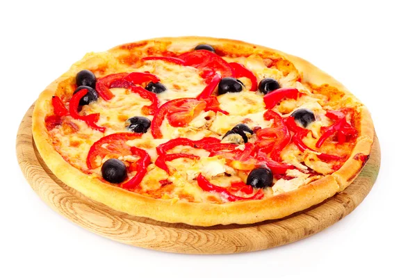 Pizza aux olives et tomates gros plan — Photo