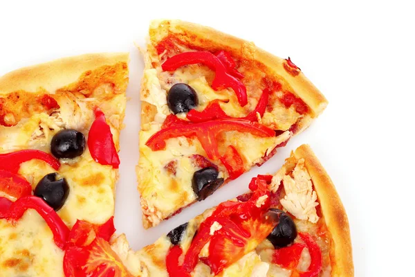Pizza with olives and tomatoes closeup — Stock Photo, Image