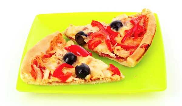 Pizza with olives and tomatoes closeup on green plate — Stock Photo, Image