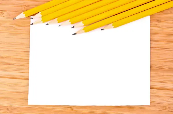 Lápis, papel e régua — Fotografia de Stock