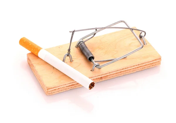 Cigarro em ratoeira isolado em branco — Fotografia de Stock