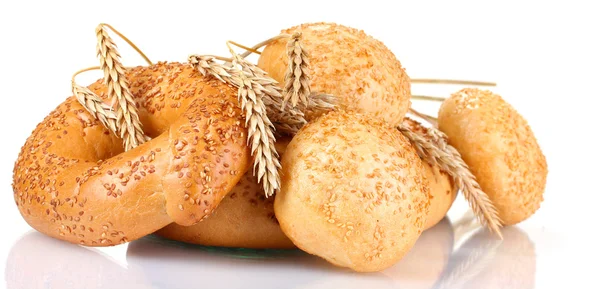 ขนมปังและขนมปังที่มีเมล็ดงาและสปิกเล็ต — ภาพถ่ายสต็อก