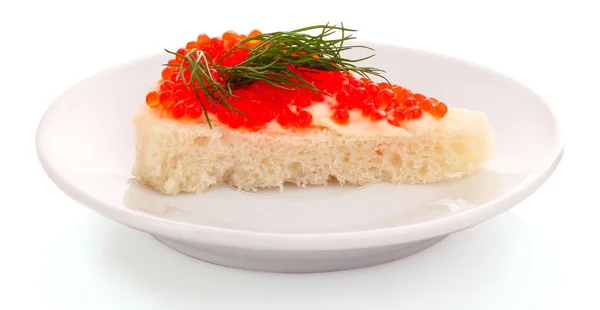 Kırmızı havyar ve ekmek üzerine beyaz izole — Stok fotoğraf