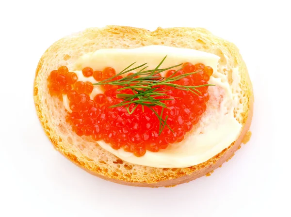 Caviar rojo y pan aislado en blanco — Foto de Stock