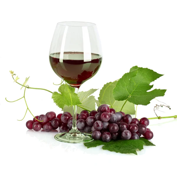 Láhve a sklenice s vínem izolovaných na bílém — Stock fotografie