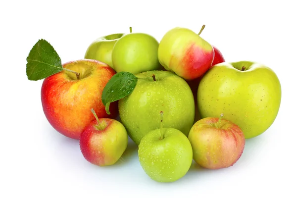 Багато свіжих стиглих яблук — стокове фото