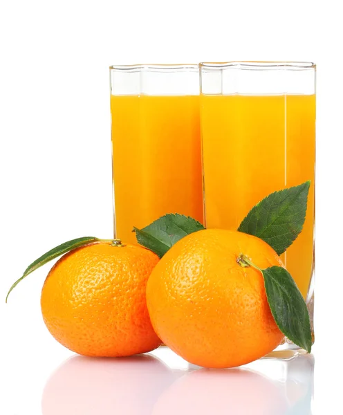 Sklenici čerstvé šťávy mandarinka — Stock fotografie