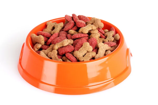 Собачья еда в миске — стоковое фото