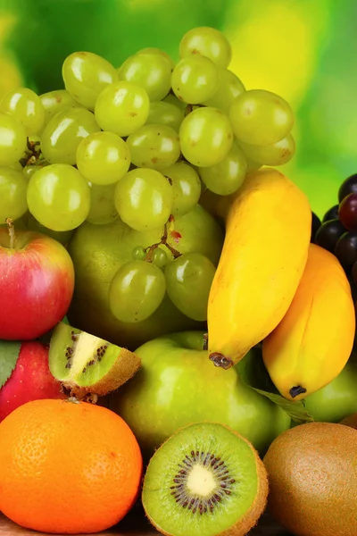 Frutas jugosas maduras —  Fotos de Stock