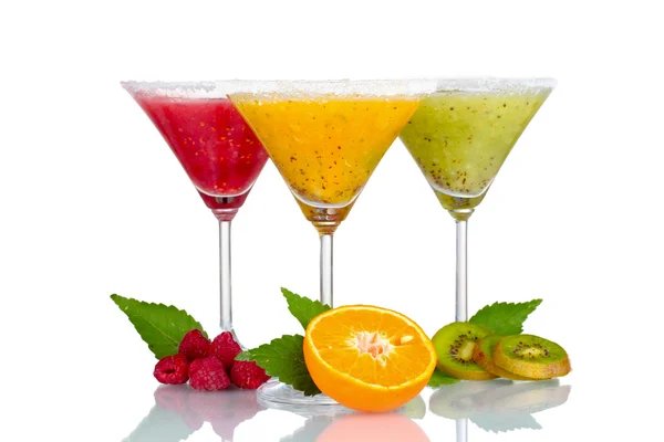 Lahodné ovocné koktejly a ovocné — Stock fotografie