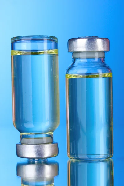 Dos ampollas médicas — Foto de Stock