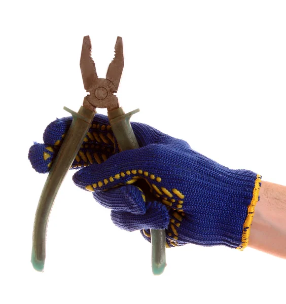 Tangen in hand met bescherming handschoenen geïsoleerd op wit — Stockfoto