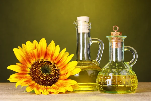 Slunečnicový olej a slunečnice — Stock fotografie