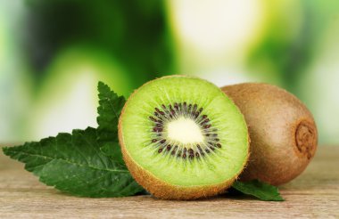 Juicy kiwi fruit clipart