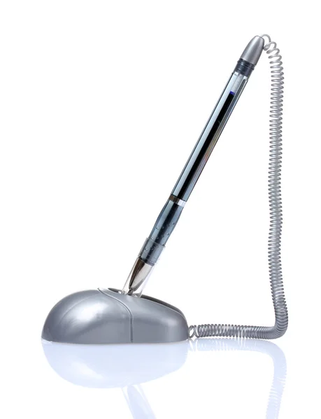 Pen on pedestal in form of computer mouse — Stock Photo, Image