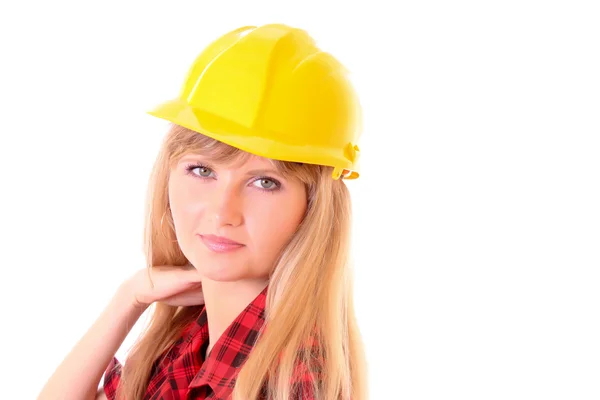 Giovane donna con casco giallo isolato su bianco — Foto Stock