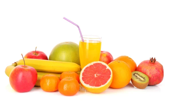 Nar, mandalina, muz, portakal, kivi, greyfurt ve bir — Stok fotoğraf