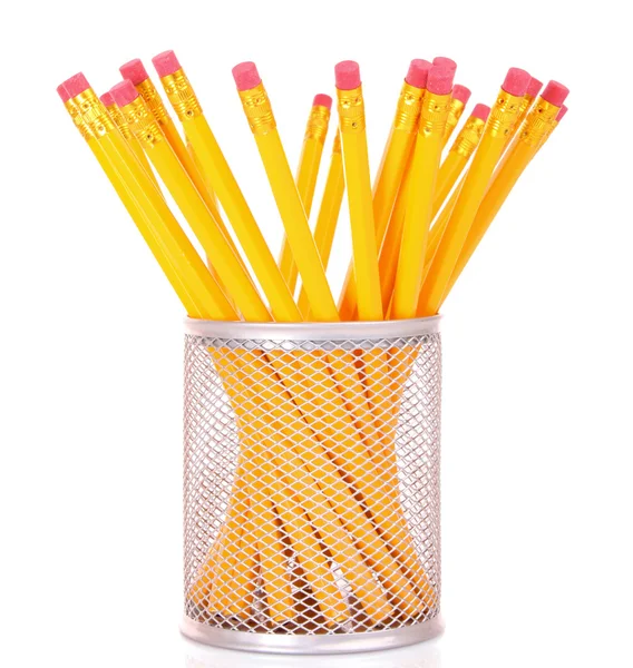 Lápices amarillos en taza de oficina. Aislado sobre blanco —  Fotos de Stock