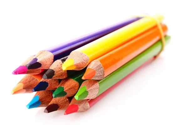 Χρώμα μολύβια απομονώνονται σε λευκό φόντο — Φωτογραφία Αρχείου
