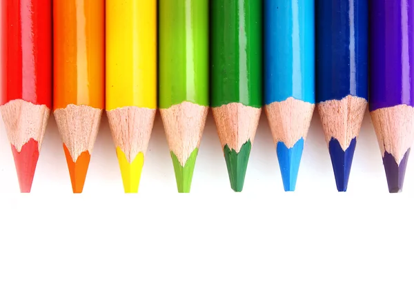 白い背景に孤立した色鉛筆 — ストック写真