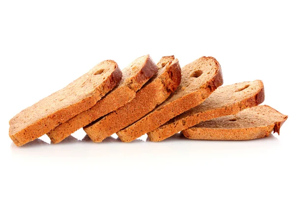 Pan de trigo fresco. Aislado sobre fondo blanco —  Fotos de Stock