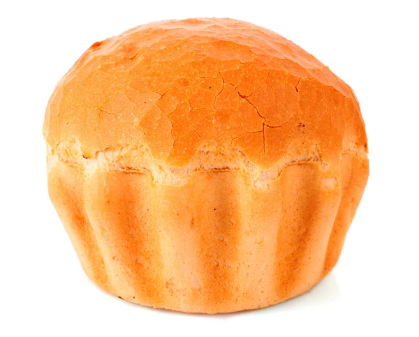 ขนมปังข้าวสาลีสด ถูกแยกจากพื้นหลังสีขาว — ภาพถ่ายสต็อก