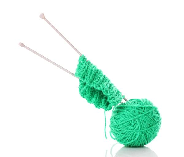 Aiguilles à tricoter et boule de laine — Photo