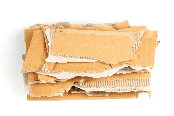 Порванный картон изолирован на белом — стоковое фото