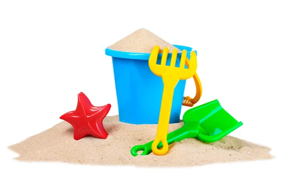 Çocuk plaj oyuncakları ve kum — Stok fotoğraf