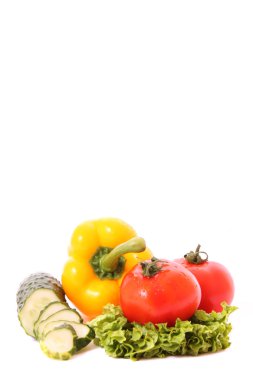 beyaz zemin üzerine taze sebze. diyet kavramı.