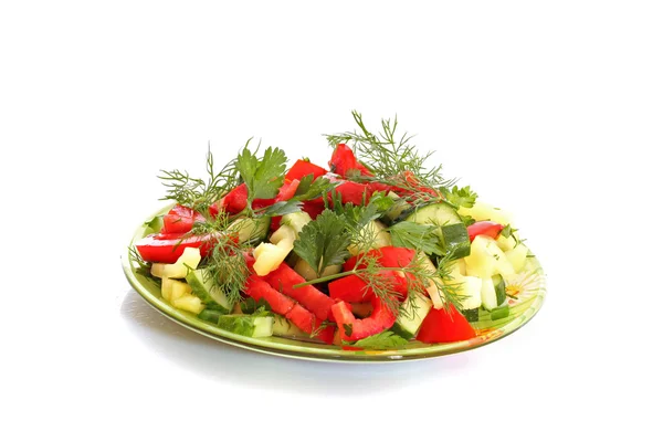 Salata üzerine beyaz izole plaka üzerinde — Stok fotoğraf