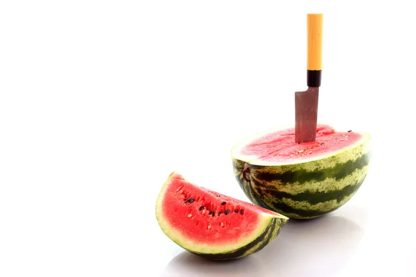 Vattenmelon isolerad på vit bakgrund — Stockfoto
