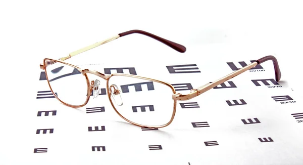 Okulary na testowej — Zdjęcie stockowe