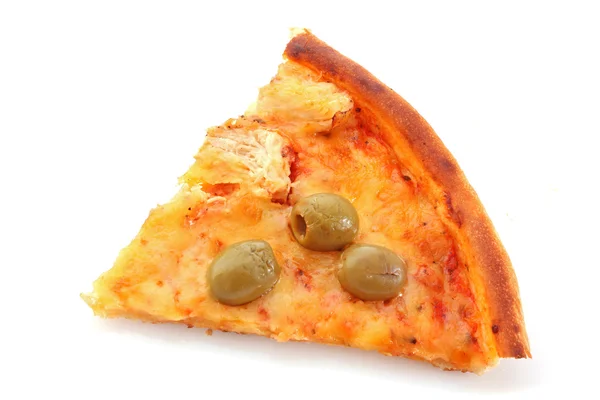 Свежая пицца на белом фоне — стоковое фото