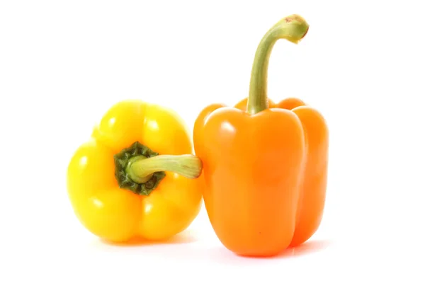 Narancssárga színű paprika, fehér háttér — Stock Fotó