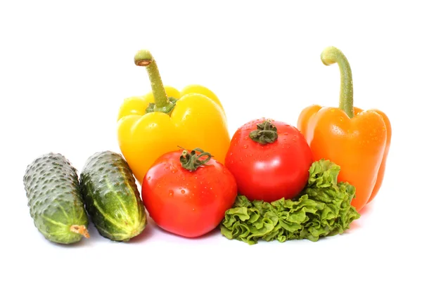 Verse groenten op witte achtergrond. dieet concept. — Stockfoto