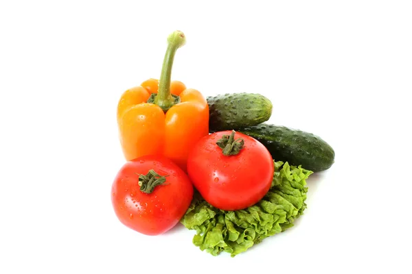 在白色背景上的新鲜蔬菜。饮食概念. — 图库照片