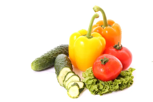 Verse groenten op witte achtergrond. dieet concept. — Stockfoto