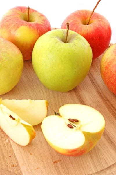 Close up van gesneden groene appel — Stockfoto