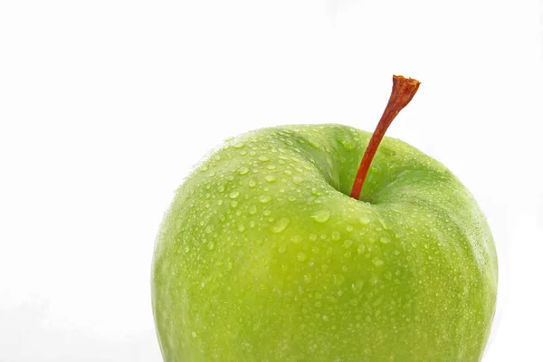 Grönt äpple i vatten — Stockfoto