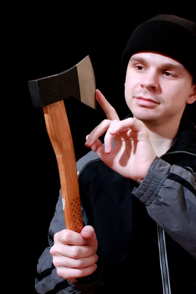 Homem dander com um machado — Fotografia de Stock