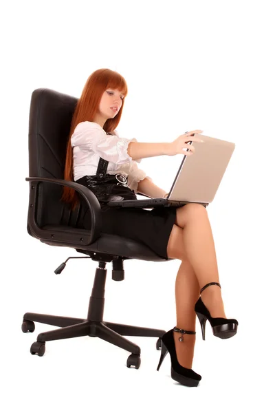Üzletasszony szék laptop fehér háttér — Stock Fotó