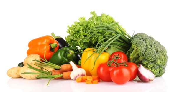 Zestaw świeżych warzyw na białym tle — Zdjęcie stockowe