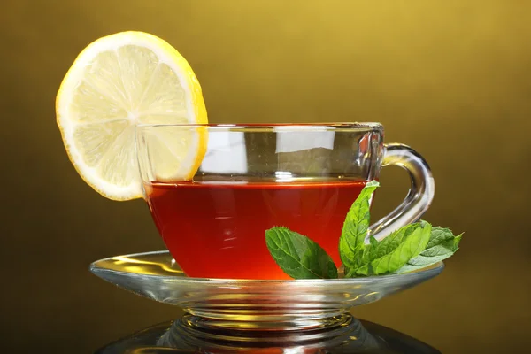 Té con limón y menta —  Fotos de Stock