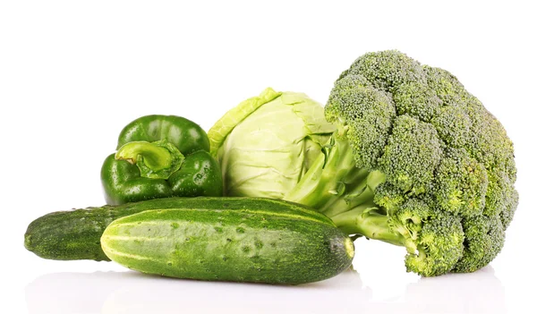 Gröna grönsaker isolerad på vit — Stockfoto